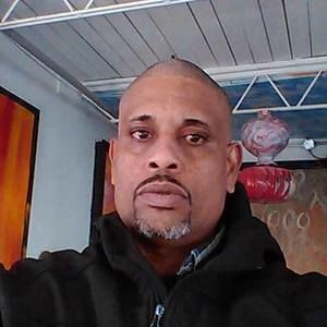 Meet your Posher, Anibal